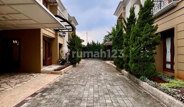 Rumah mewah dalam Townhouse Kebagusan di Jakarta selatan 2