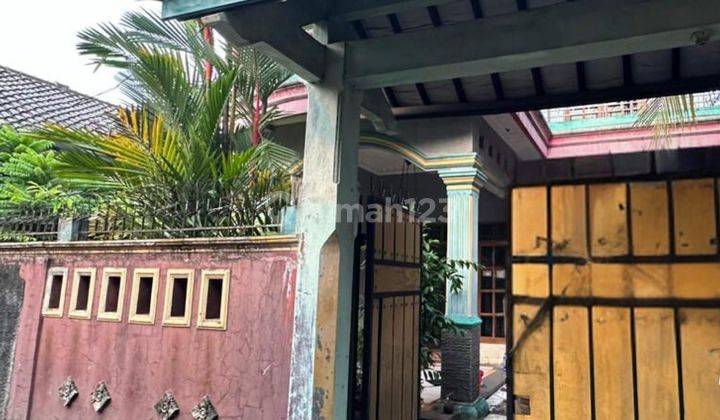 DiJual rumah 2 lantai tanah luas harga murah di jagakarsa Jakarta 1