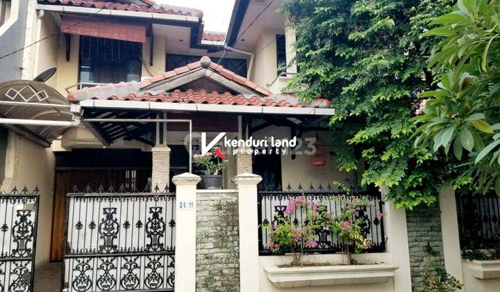 Dijual Cepat
rumah Mewah Dalam Komplek Jakarta Timur
 2