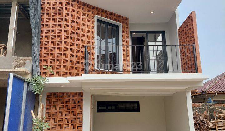 Rumah Aesthetic Modern Dengan Split Level Dan Balkon Jakarta Sel 1