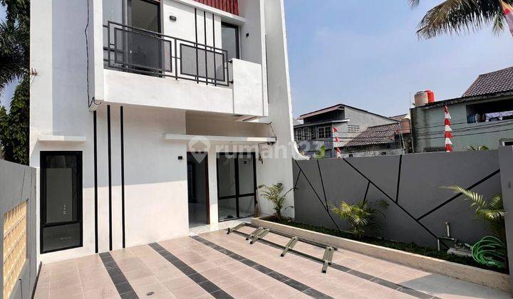 Dijual Rumah Scandinavian Tanah Baru Depok Nempel Jakarta Selatan 1