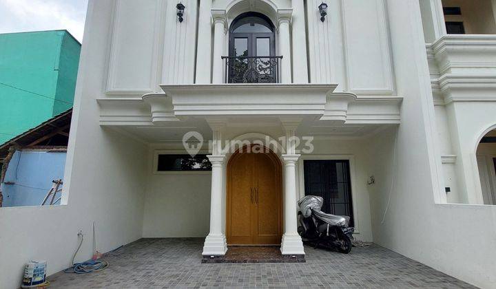 Rumah Mewah Lux Classik Victorian 3 Lantai Jakarta Selatan 18