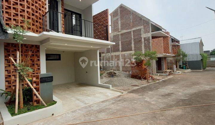 Rumah Aesthetic Modern Dengan Split Level Dan Balkon Jakarta Sel 2