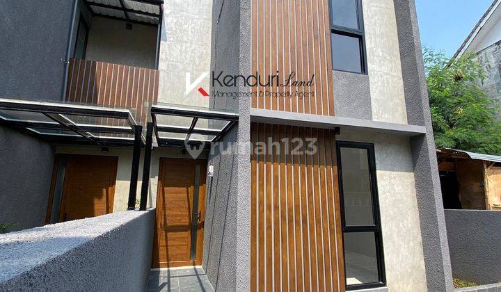 Rumah Modern Minimalist di Komplek Townhouse Asri di Jagakarsa 1