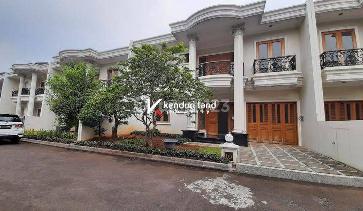 Exclusive Townhouse Classic Modern lokasi strategis dekat tol 1