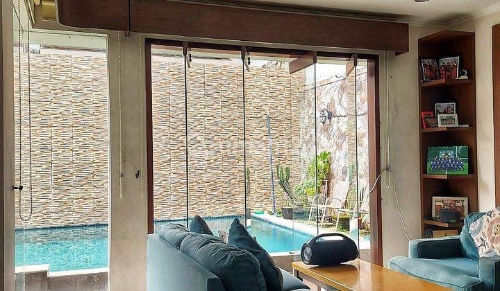 Rumah Mewah plus Pool Tanah Luas Akses Strategis dekat Cilandak 5