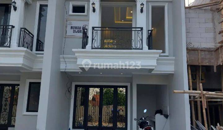 Brand New Townhouse Lokasi Dekat Stasiun Lenteng Agung Jagakarsa 1