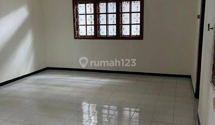 Jarang Ada Rumah 1 Lantai Di Gandaria  2