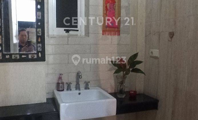 Dijual Rumah Mewah Telaga Golf Bsd City Siap Huni Semi Furnished 2