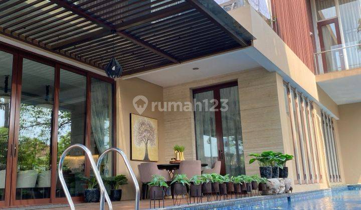 Rumah Mewah 3 Lantai Di Kawasan Elite Simprug Jakarta Selatan 1