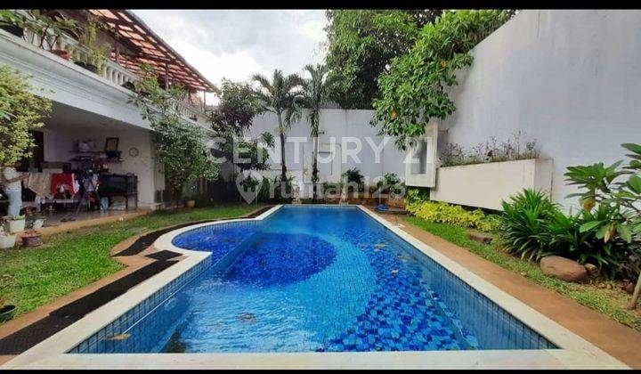 Dijual Rumah Mewah Bonus Kolam Renang di Radio Dalam Jakarta Selatan  1