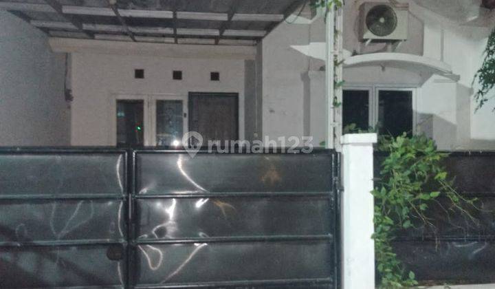 Disewakan Rumah 3 Kamar Tidur di Harapan Indah Bekasi 1