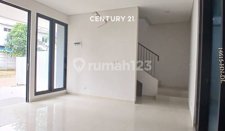 Ready-to-Occupy House in a Strategic Location at Kebayoran Bintaro Sector 7 2