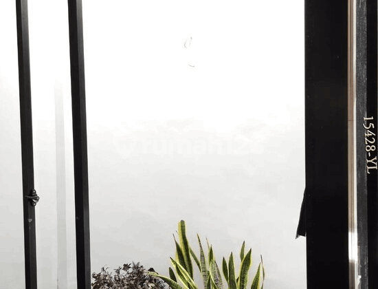 Dijual Rumah Cantik Siap Huni Semi Furnished di Graha Bintaro 2