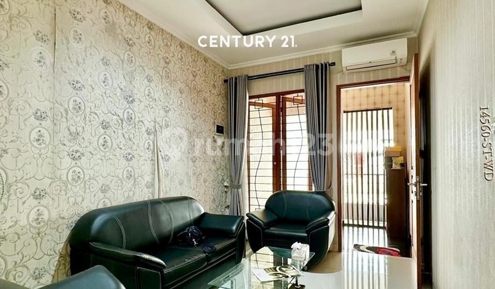 For Sale Neat, Ready-to-Occupy House in Bintaro Jaya Sector 7