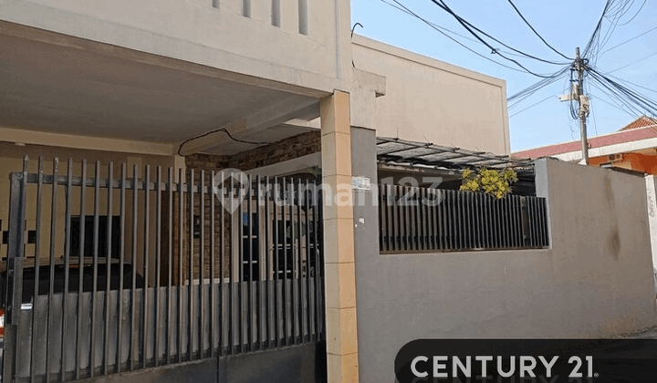 For Sale Two-Story House in Sector 3 Near Bintaro Plaza