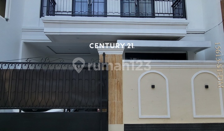 Dijual Rumah American Classic Siap Huni di Pamulang