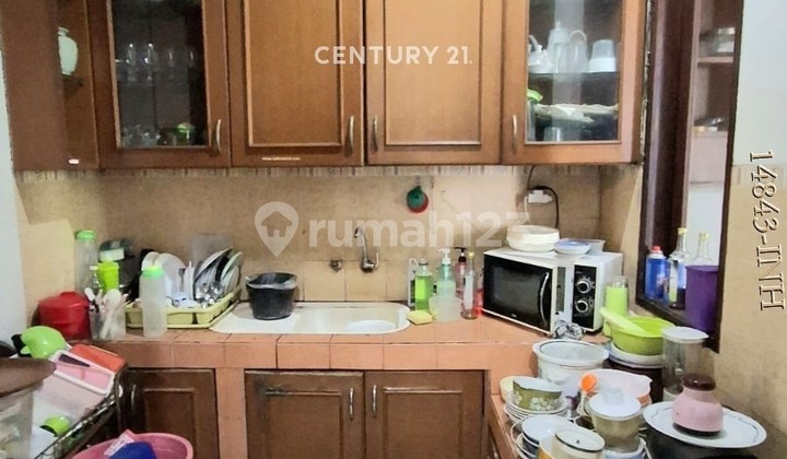 Dijual Rumah Cantik di Bintaro Sektor 9 Lokasi Strategis 2