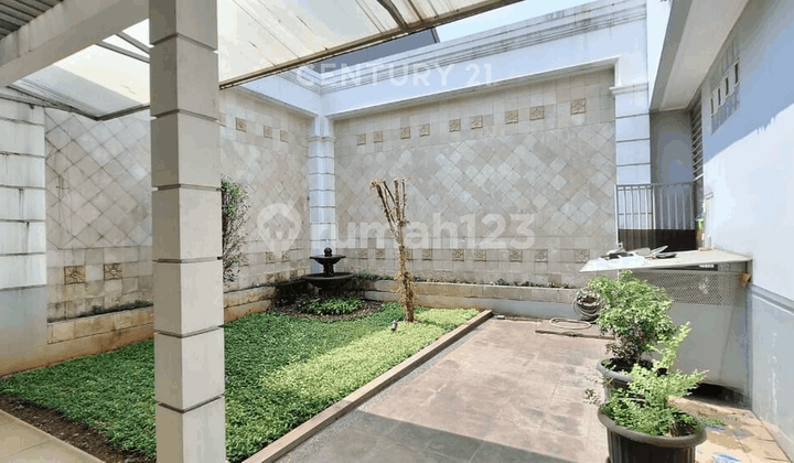 Ready-to-Occupy Safe and Green One Gate System House in Bintaro Sector 1 2