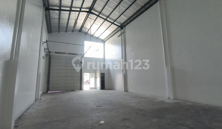 For Rent Warehouse Bizpark Daan Mogot, Area 216 M2 | Open Warehouse, Price 200 Million/Year