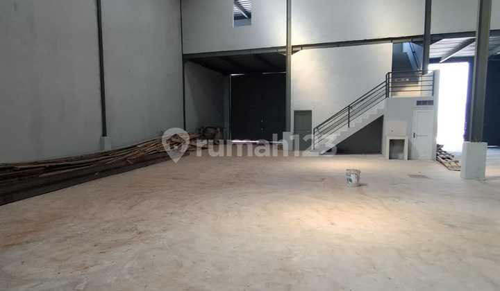 Warehouse for Rent in Salembaran, Teluk Naga (3 Units Available) | Size 12 x 30, Can Accommodate 40 Ft Container, 2-Story Office Included, Price 190 Million/Year