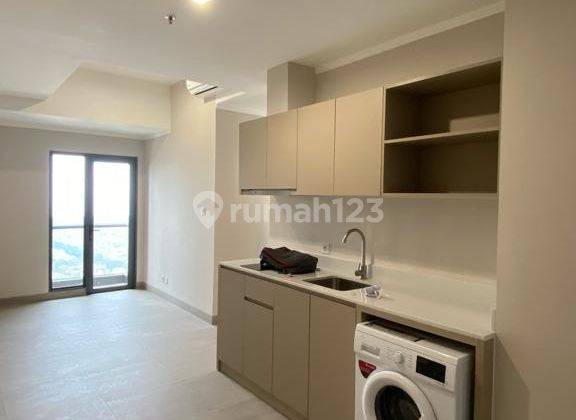 Apartement Menara Jakarta 3 BR Semi Furnished Baru 1