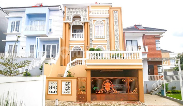 Rumah Villa Full Furnish SHM di Lembang Bagus 1