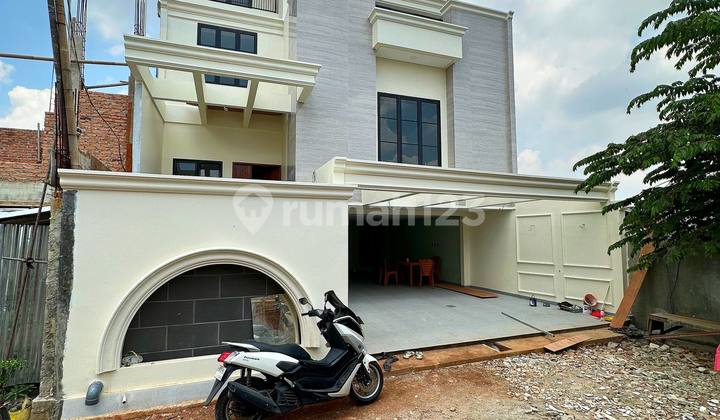 Rumah 3 Lantai Shm Bagus Di Jl. Duren Sawit, Kota Jakarta Timur Rumah 3 Lantai Shm Bagus Di Jl. Duren Sawit, Kota Jakarta Timur