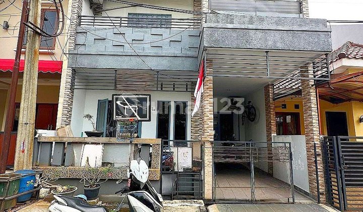 Two-Story House and Strategic Rooftop in South Cikunir, Bekasi