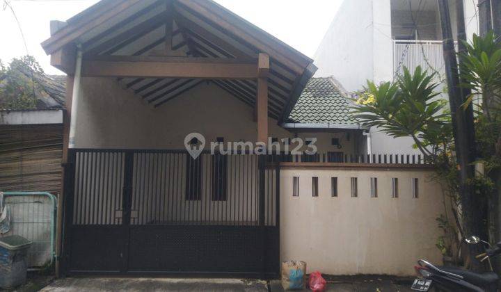 Rumah 3 Kamar di Taman Harapan Baru Kondisi Mulus Siap huni 2772 Mar 1