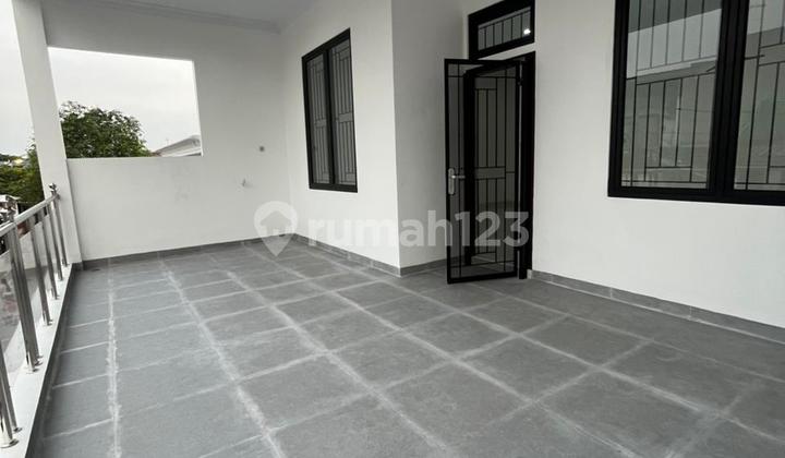 Modern Luxury House in Harapan Indah, Eligible for Mortgage (13694 MAR) 2