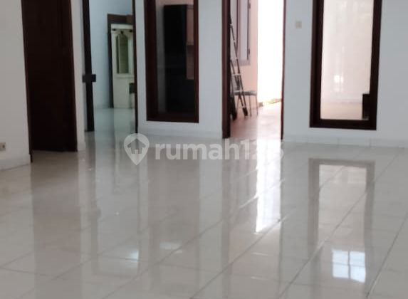 Rumah Siap Huni Semi Furnished di Boulevard Hijau (73514 Er) 2