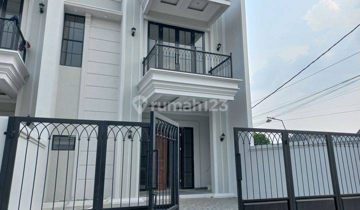 Rumah 2 Lantai Tanah 100 Bangunan 100 Akses Jalnnya Besar Banget  2