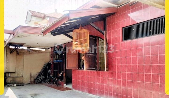 Strategic Laweyan Earth House Near Business Center 1