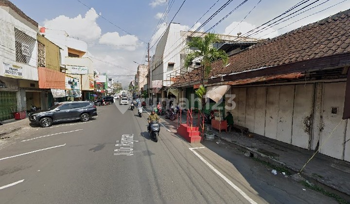 Strategic Shop House Jl. Dr. Radjiman Gajahan Pasar Kliwon Solo 2