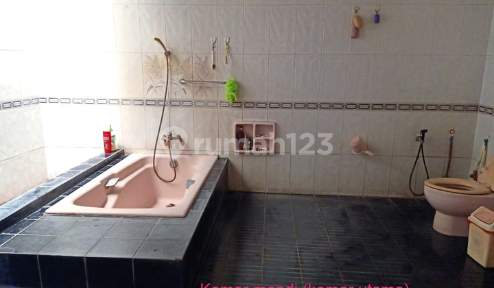 Ruko 3 Lt Dijual Jl. Kapten Mulyadi Sudiroprajan Jebres Solo