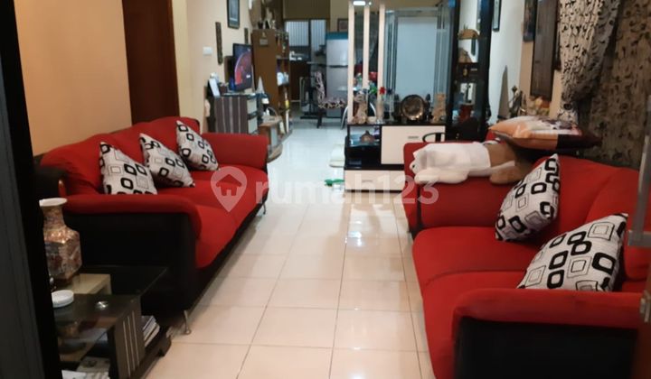 For Sale Main House and Boarding House on Papa Papa Street 2