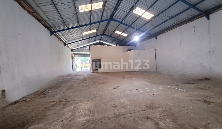 Gudang Dekat Gerbang Tol Sawojajar Kota Malang