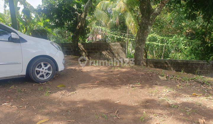 For sale my own land with beatiful view and aspal road ready to build  5