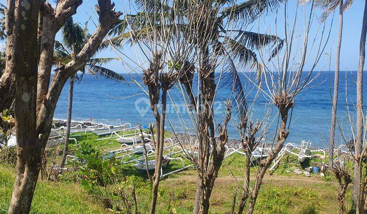 For sale land beach front with beautiful  view to the beach  1