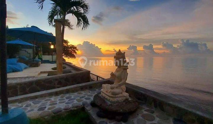 For sale beautiful beachfront  villa with modern  villa 1