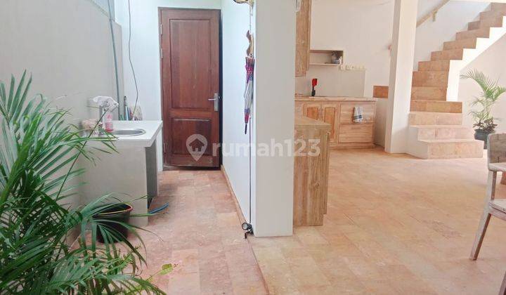 FOR SALE 2 BR VILLA IN LOVINA WITH 2 FLOOR BUILDING  2