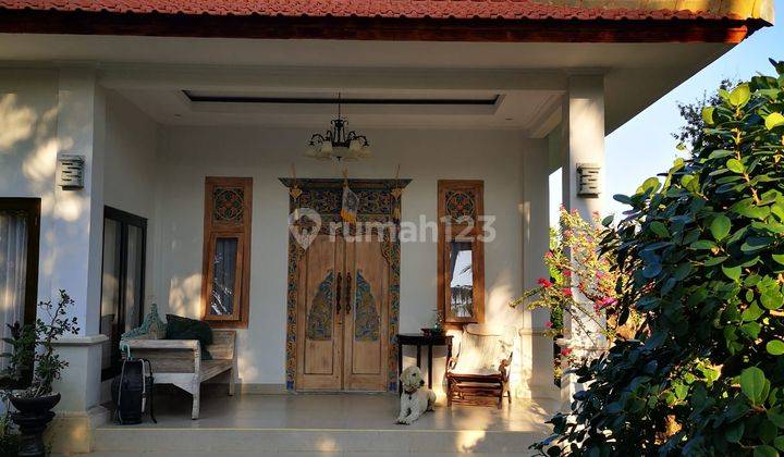 Beautiful 3 Br Villa In The Aspal Road And Just Walking Distance To The Beach 2