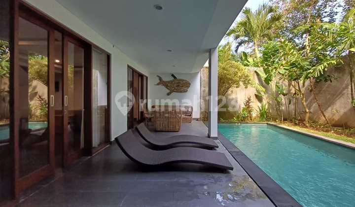 For Sale: 3 Bedroom Villa, Walking Distance to the Beach For Sale: 3 Bedroom Villa, Walking Distance to the Beach