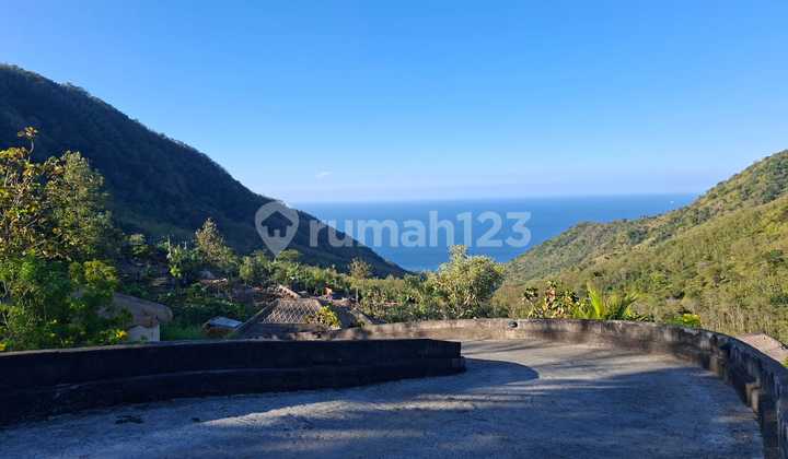 For Sale: 20 Are Ocean View Land on the Hillside of Amed