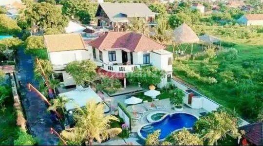 For Sale 5 Bedroom Villa Beachfront In Lovina Area Super Cheap 2