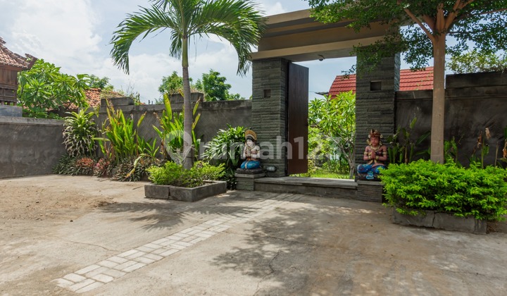 For Sale Holiday 2 Br Villa On Central Pemuataran Beach Good For Snorkeling N Diving