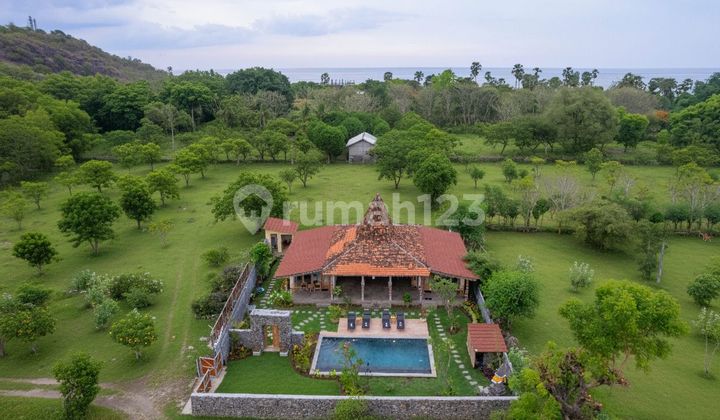 For Sale Villa Ready To Make Income In Central Pemutaran