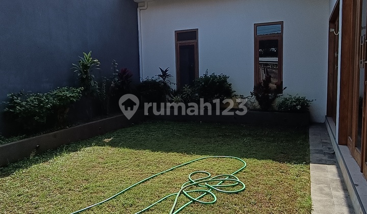 Dijual 2 Unit Rumah Di Lahan 400 M2 Dekat Pusat Lovina 2