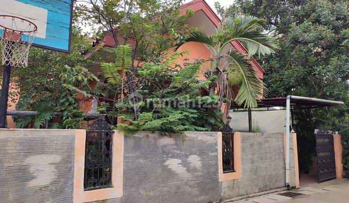 Dijual Rumah Cantik dan Tanah Luas di Limo Depok 2